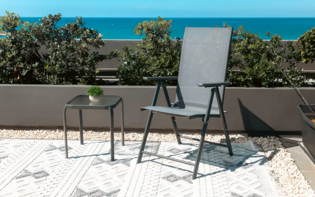 PRATTO CHAIR