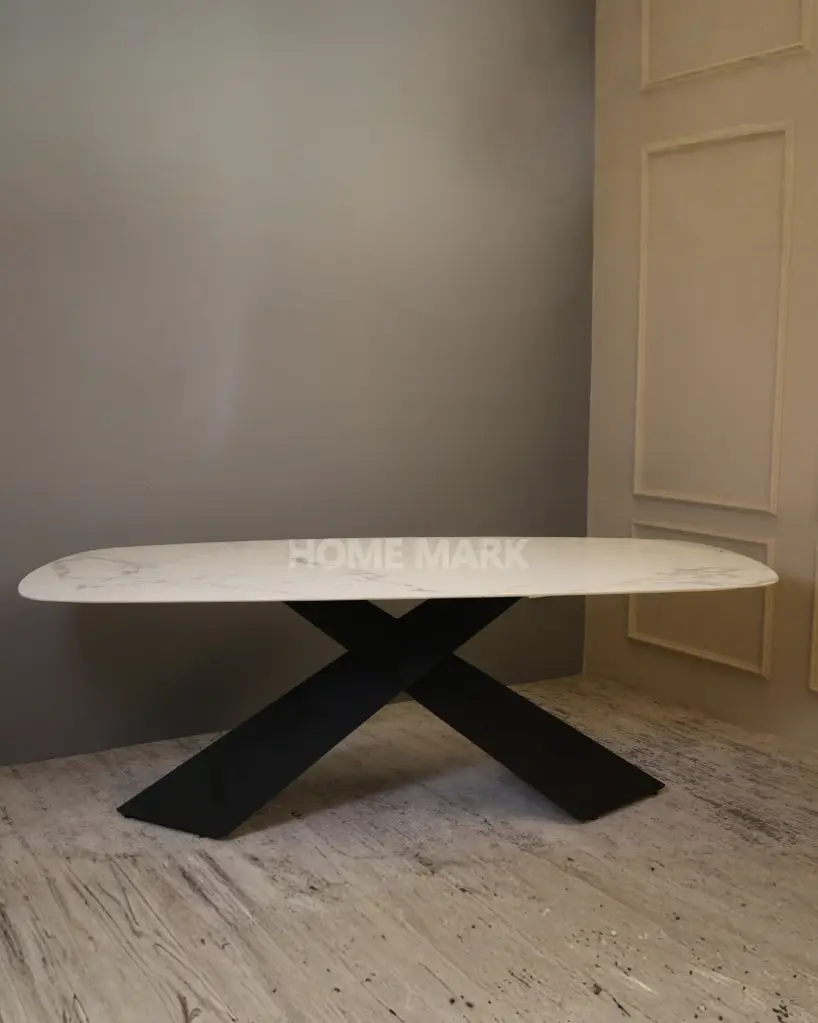 KIT PRISM DINING TABLE