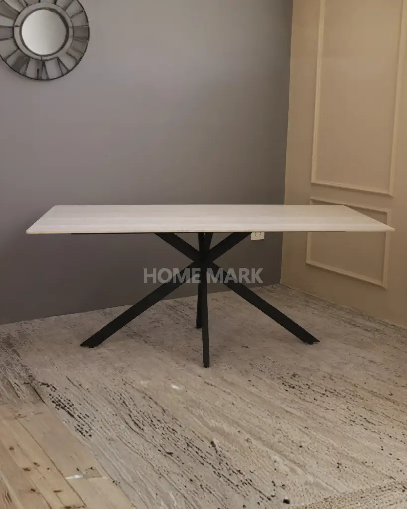 KIT CLAP DINING TABLE