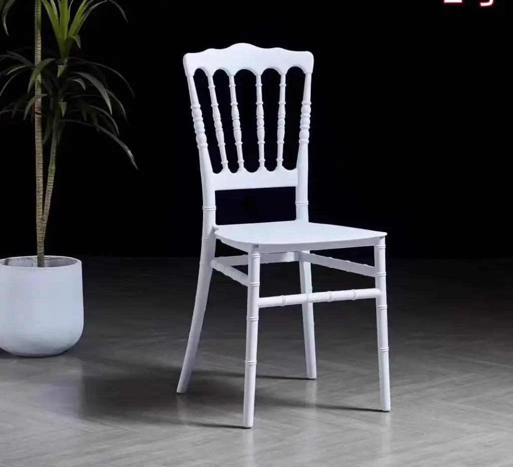 TIFFANY CHAIR
